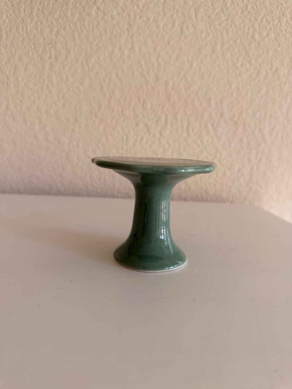 Mini Green Ceramic Pedestal Cake Stand - Picture 3 of 3